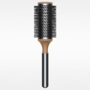 5.197 ₺ değerinde saklama kutusu, saç tokaları ve fön fırçası hediyesiyle.